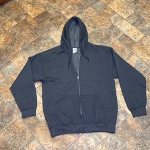 Men’s Gildan fleece lined zip up hoodie. Metal zipper. Size Large. NWOT.